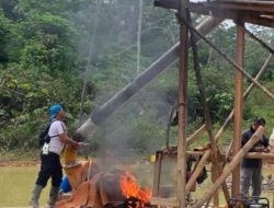 Polsek Kuantan Hilir Tertibkan PETI, 10 Rakit Tambang Ilegal Dimusnahkan