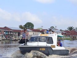 Kapolres Pelalawan Dampingi Forkopimda Pantau Ketinggian Debit Air Sungai Kampar