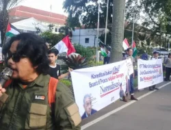 Demo Tolak BOP, Massa Gelar Aksi di Balai Kota Bogor