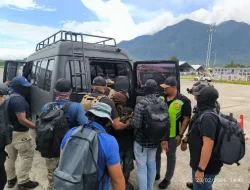 Tiga DPO KKB Yahukimo Dipindahkan Ke Jayapura, Satgas Damai Cartenz 2026 Ungkap Rangkaian Kasus Berat