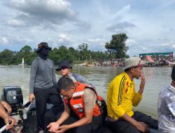 Turun Langsung ke Sungai, Kasat Samapta Polres Kampar Pastikan Keamanan Balimau Kasai Jelang Ramadhan