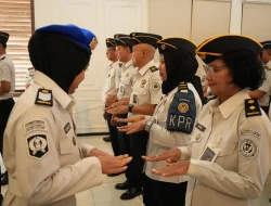 Teguhkan Budaya Disiplin dan Kepedulian, Rutan Surakarta Berikan Penghargaan Pegawai Terbaik dan TerPeduli