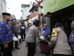 Kapolres Pelabuhan Makassar Dengarkan Keluhan Warga Lewat Amaliyah Ramadan