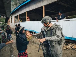 Tak Semua Bisa Pulang: Rindu Yang Disimpan Demi Indonesia Tetap Tenang