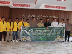 Polresta Pekanbaru Gandeng Mahasiswa UNILAK, Tebar Takjil dan Pererat Silaturahmi di Bulan Ramadan