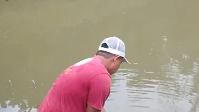 Aksi Nyata FPII Setwil Sulsel di Maiwa Enrekang, Manfaatkan Lahan Ptoduktif Melalui Budidaya Ikan