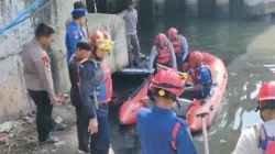 Tim SAR Ditpolairud Polda Metro Jaya Temukan Korban Tenggelam Setelah Sisir Sungai BKT Jakut