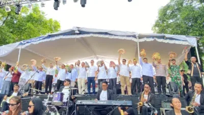 Karutan Surakarta Saksikan “Solo Menari 2026”, Ribuan Penari Semarakkan World Dance Day di Balai Kota