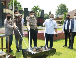 Berantas Narkoba, Wakapolres Kuansing Pimpin Pemusnahan 17,7 Kg Ganja