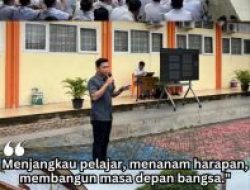Densus 88 AT Polri Satgaswil Riau Sosialisasi IRET di SMKN 3 Pekanbaru