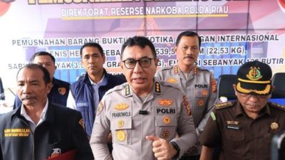Amankan 10 Tersangka, Polda Riau Musnahkan Barang Bukti dari 7 Kasus Besar