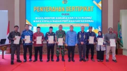 50% Bidang Tanah di Sulteng Sudah Bersertipikat, Wamen Ossy: Ini Menunjukkan Sulteng Terus Bertumbuh