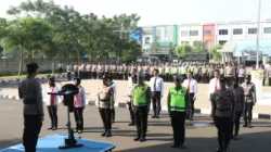 Kapolres Metro Tangerang Kota Pimpin Upacara Penghargaan 25 Personel Berprestasi