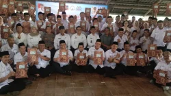 Pelantikan Serentak RT dan RW Se-Kelurahan Rangga Mekar Jadi Pelopor : Aspem kesra Kota Bogor, Kami Sangat Bangga