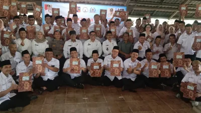 Pelantikan Serentak RT dan RW Se-Kelurahan Rangga Mekar Jadi Pelopor : Aspem kesra Kota Bogor, Kami Sangat Bangga