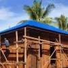 Satgas TMMD Ke-128 Kodim 1710/Mimika: Pemasangan Atap Rampung, Progres Pembangunan 5 Rumah Capai 90 Persen