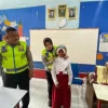 Satlantas Polres Metro Tangerang Kota Edukasi Siswa SD soal Tertib Lalu Lintas dan Anti Bullying