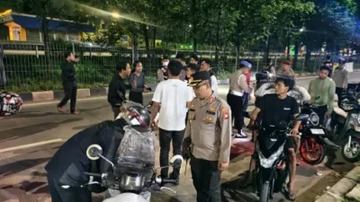 Patroli Tengah Malam Polres Metro Tangerang Kota Bikin Warga Tenang, Kapolres Ingatkan Bahaya Tawuran dan Begal