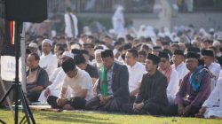 Kapolres Kuansing Shalat Idul Adha 1447 H Bersama Ribuan Jamaah di Lapangan Limuno Teluk Kuantan
