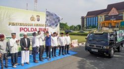 Polda Riau Sembelih 195 Hewan Kurban, Daging Disalurkan hingga Pelosok Desa