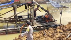 Polsek Kuantan Tengah Tertibkan 2 Rakit PETI di Desa Pulau Komang Sentajo