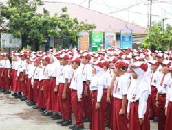 Edukasi Lingkungan Sejak Dini, Polda Riau Tanamkan Green Policing ke Pelajar SDN 42 Pekanbaru