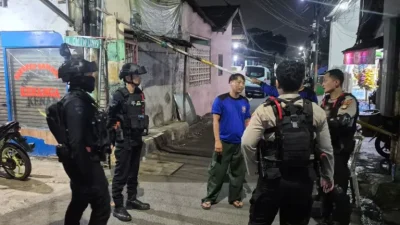 Brimob Polda Metro Jaya Gagalkan Dugaan Tawuran di Ciracas, Lima Remaja dan Celurit Diamankan