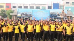 Sambut Hari Bhayangkara ke-80, Ratusan Personel dan Bhayangkari Polres Metro Tangerang Kota Olahraga Bersama