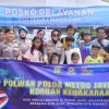 Polwan Polda Metro Jaya Gelar Trauma Healing dan Baksos untuk Korban Kebakaran di Jakpus