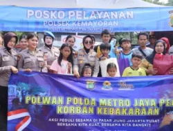 Polwan Polda Metro Jaya Gelar Trauma Healing dan Baksos untuk Korban Kebakaran di Jakpus