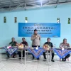 Polisi Santuni 10 Warga Kurang Mampu, Sekaligus Edukasi Bahaya Curanmor dan Penipuan Online