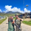 Hadir di Tengah Ketenangan Ibadah, Patroli Satgas Damai Cartenz Jaga Keamanan dan Pererat Kedekatan Dengan Jemaat di Sinak