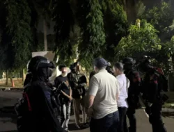 Brimob Polda Metro Jaya Amankan Remaja Terindikasi Narkoba Saat Patroli Cegah Tawuran di Bekasi