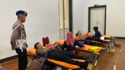 Brimob Polda Metro Jaya Gelar Donor Darah HUT Bhayangkara ke-80, Libatkan 100 Personel