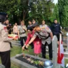 Polri Gelar Ziarah dan Tabur Bunga Jelang Hari Bhayangkara ke-80