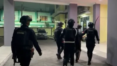 Brimob Polda Metro Jaya Gagalkan Tawuran dan Amankan Sajam di Babelan