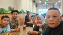 Icha Rayakan Ulang Tahun Ke-35, Suasana Hangat Penuh Kebersamaan di Warung Jambu 2 Bogor