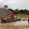 Polsek Cerenti Tertibkan Aktivitas PETI di Sungai Kuantan, 31 Rakit Dimusnahkan