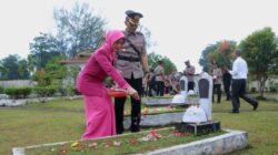 Peringati Hari Bhayangkara ke 80, Polres Dumai Gelar Upacara Ziarah di Makam Pahlawan Damai Sentosa