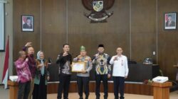 Polda Riau Raih Dua Penghargaan Keterbukaan Informasi, Kapolda: Kado Istimewa Hari Bhayangkara ke-80