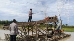 Polsek Pangean Tertibkan Aktivitas PETI di Desa Tanah Bekali, 3 Rakit Dimusnahkan
