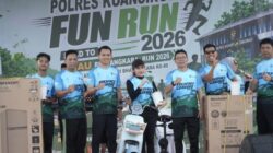 Dalam Rangka HUT Bhayangkara ke 80, Kapolres Kuansing Lepas Peserta Fun Run to RBR 2026