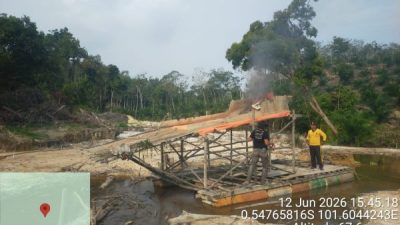 Polsek Kuantan Tengah Tertibkan 6 Rakit PETI di Aliran Sungai Tonam