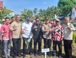 Menteri LH RI Tinjau Sekat Kanal Pulau Mendol, Kolaborasi Cegah Karhutla Kuala Kampar
