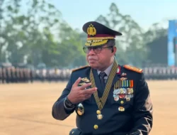 Kolone Senjata Bentuk Logo 80 Tahun Polri Warnai Upacara Hari Bhayangkara ke-80