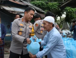 Jaga Jakarta On The Spot di Teluknaga, Kapolres Ajak Warga Jaga Kamtibmas dan Bagikan Bantuan Sosial