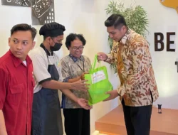 Rutan Surakarta Tebar Kepedulian, Keluarga Warga Binaan Terima Bantuan Sosial