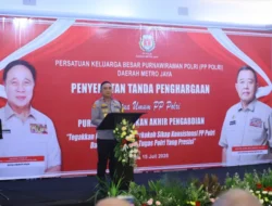 Wakapolda Metro Jaya Sematkan Penghargaan Tridharma Kepada 25 Pengurus PP Polri