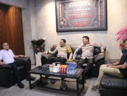 Kapolres Metro Tangerang Kota Sambangi Kajari, Perkuat Sinergi Penegak Hukum Jaga Kamtibmas
