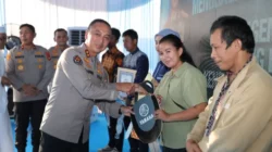 Wujud Negara Hadir, Kapolda Sumsel Pimpin Penyerahan Barang Bukti Kejahatan ke Korban